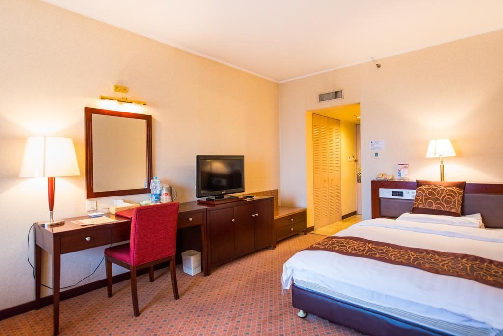 Shanghai International Airport Hotel Exterior photo